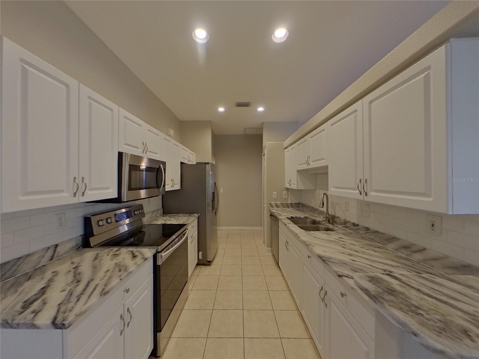 BRIARWOOD - Residential Lease