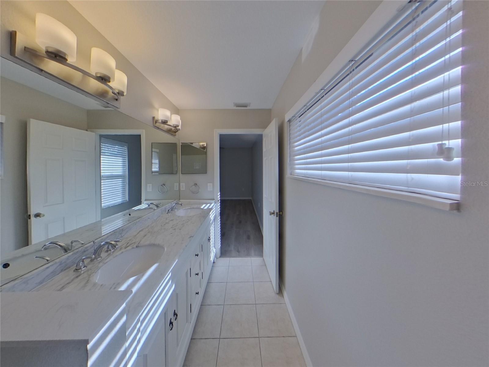 BRIARWOOD - Residential Lease