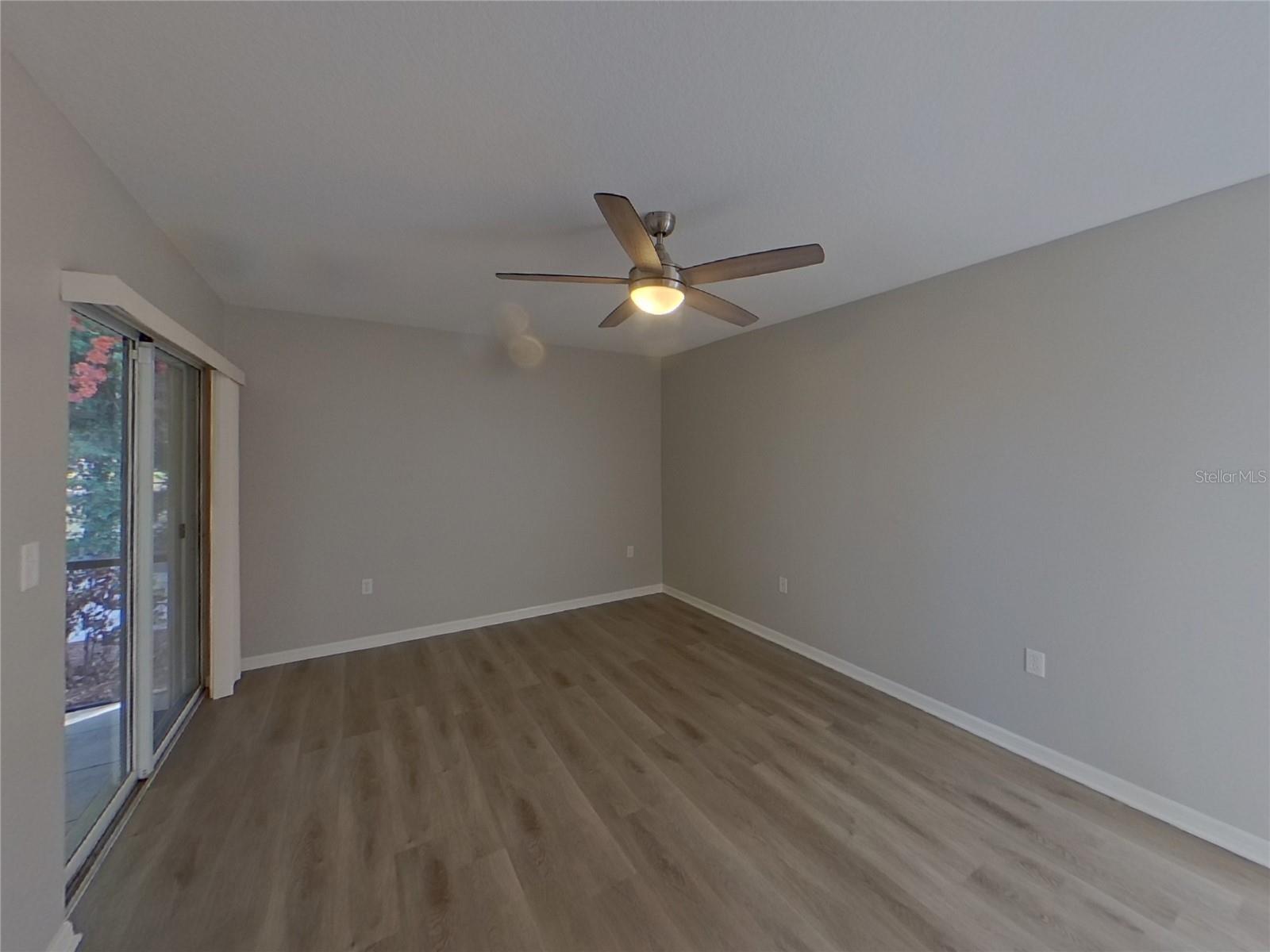 BRIARWOOD - Residential Lease