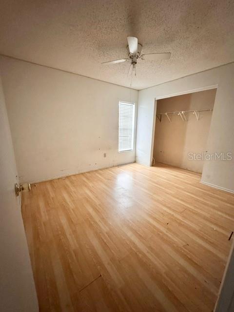 THE LAKES - Residential