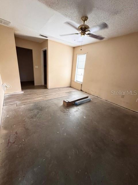 THE LAKES - Residential