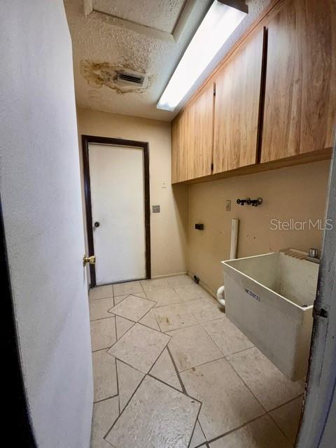 THE LAKES - Residential