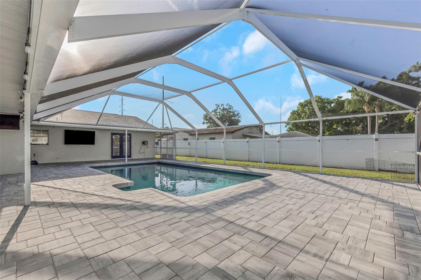 SILVER LAKE ESTATES - Residential