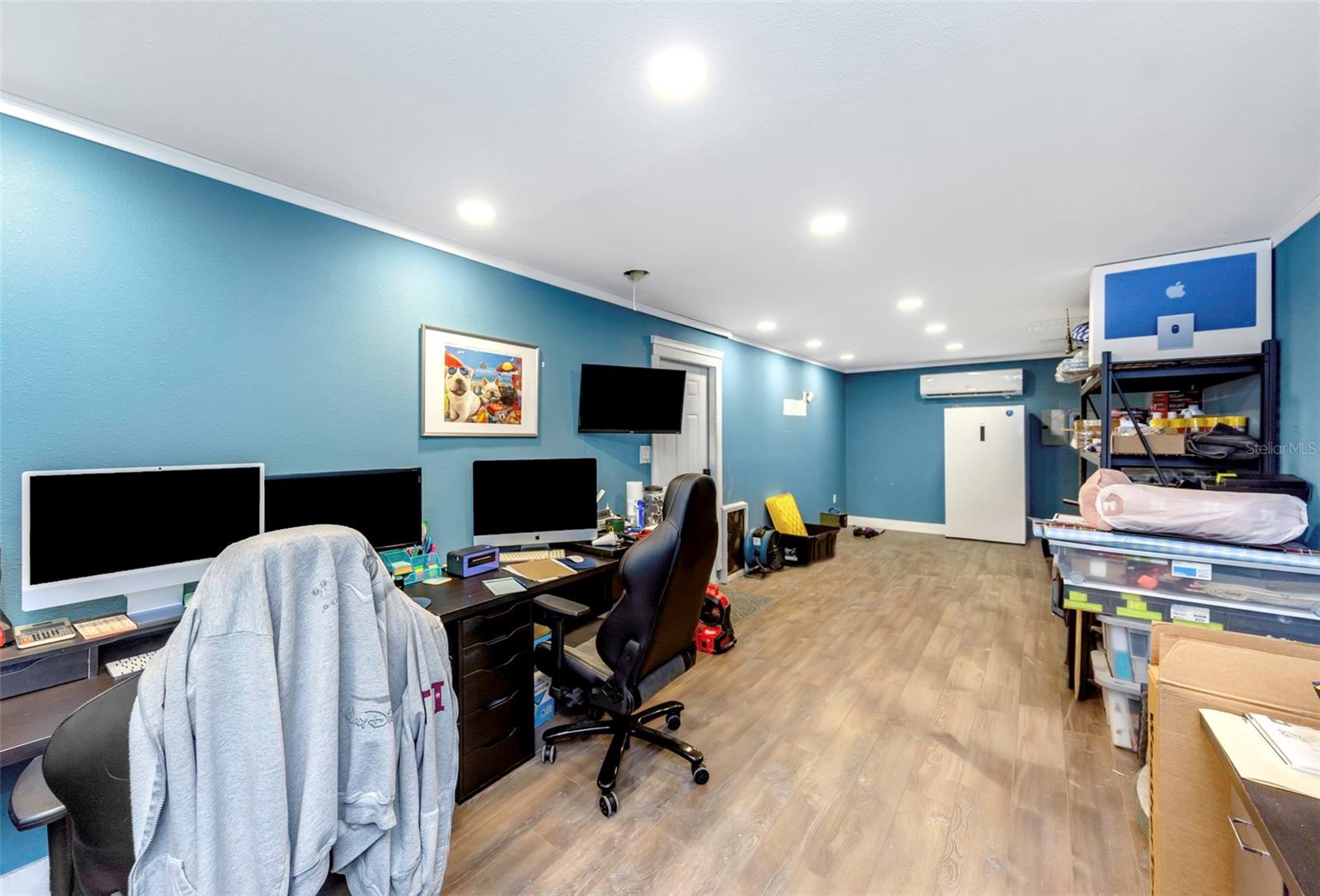 SILVER LAKE ESTATES - Residential