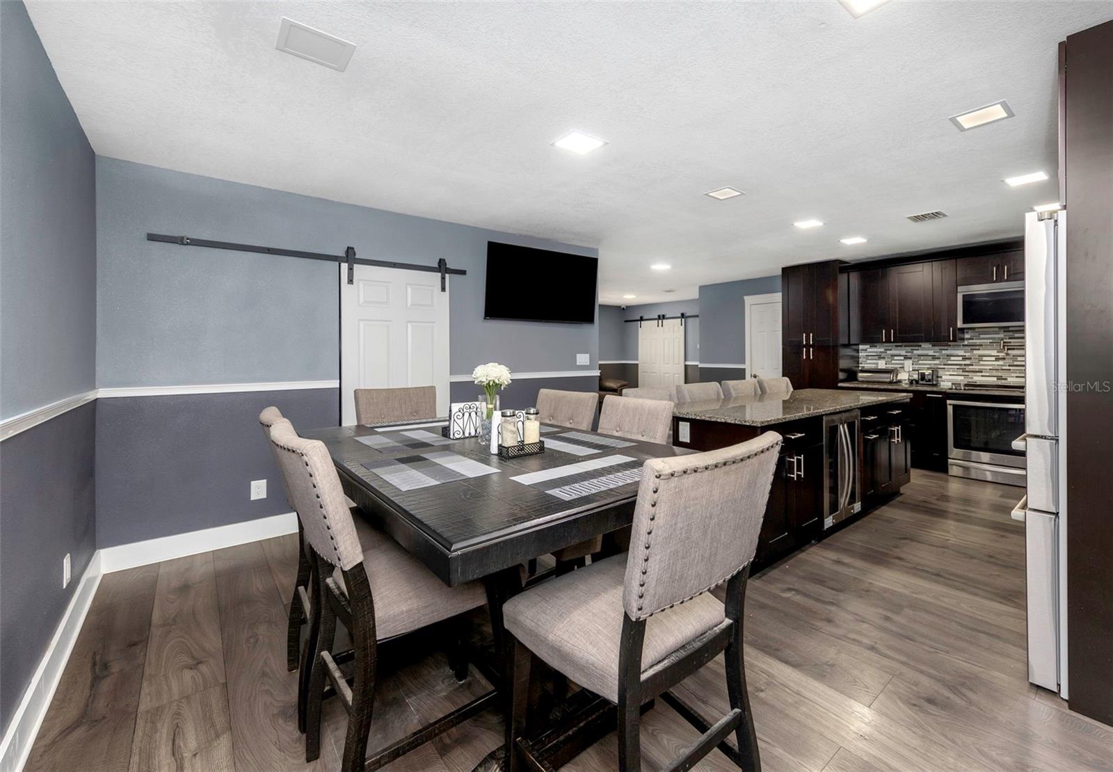 SILVER LAKE ESTATES - Residential