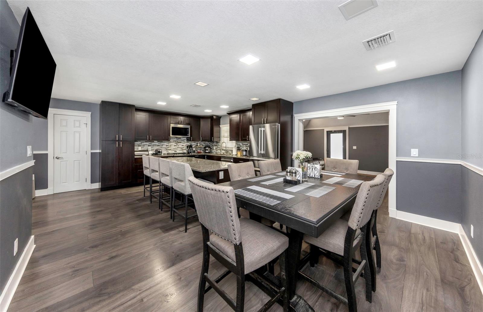 SILVER LAKE ESTATES - Residential