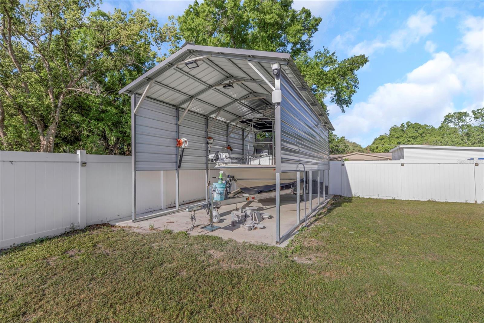 SILVER LAKE ESTATES - Residential