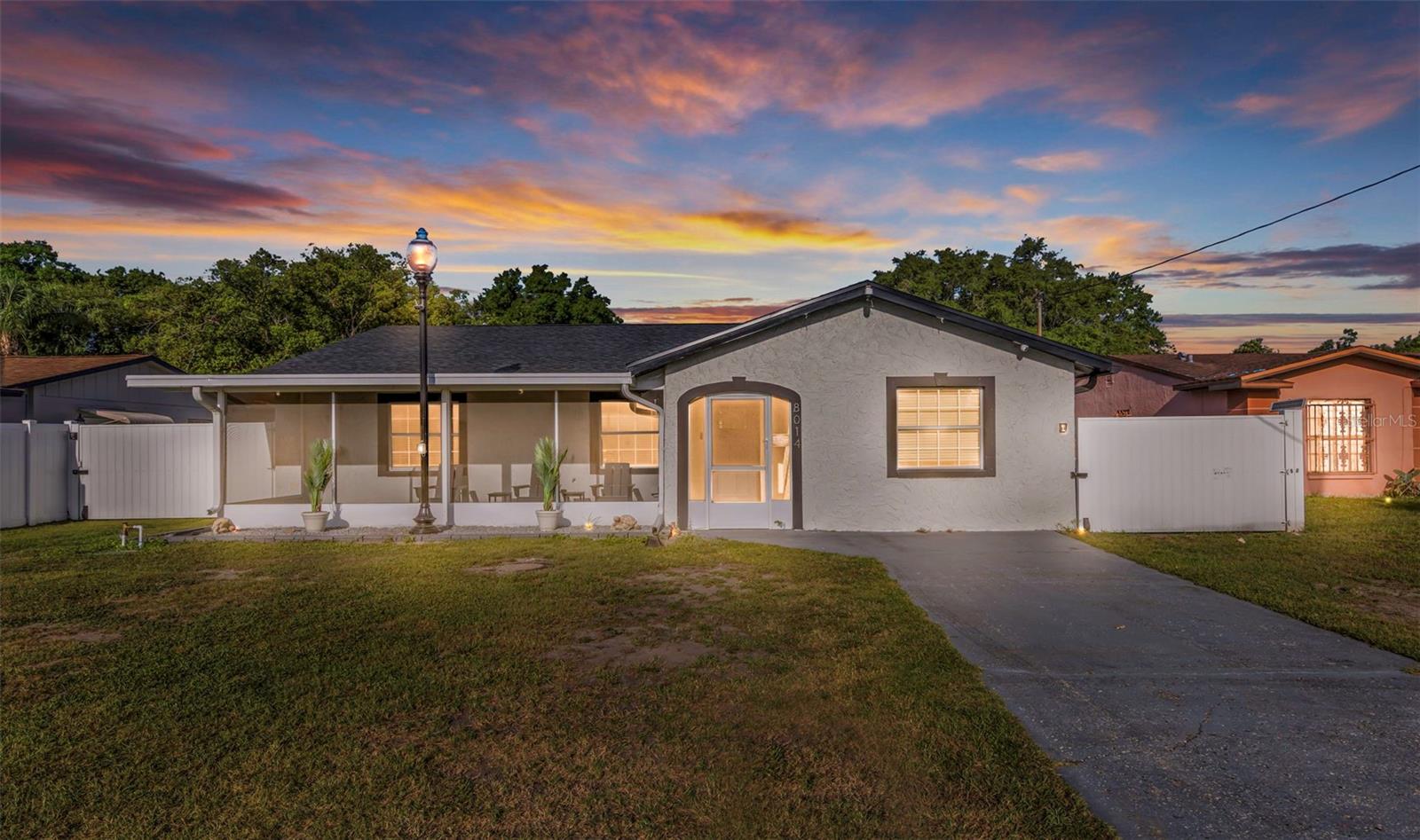 SILVER LAKE ESTATES - Residential