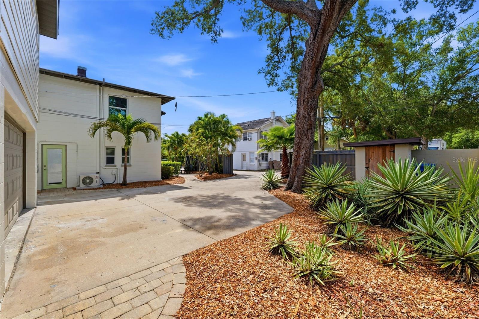 BARNARDS SUB D E - Residential Income