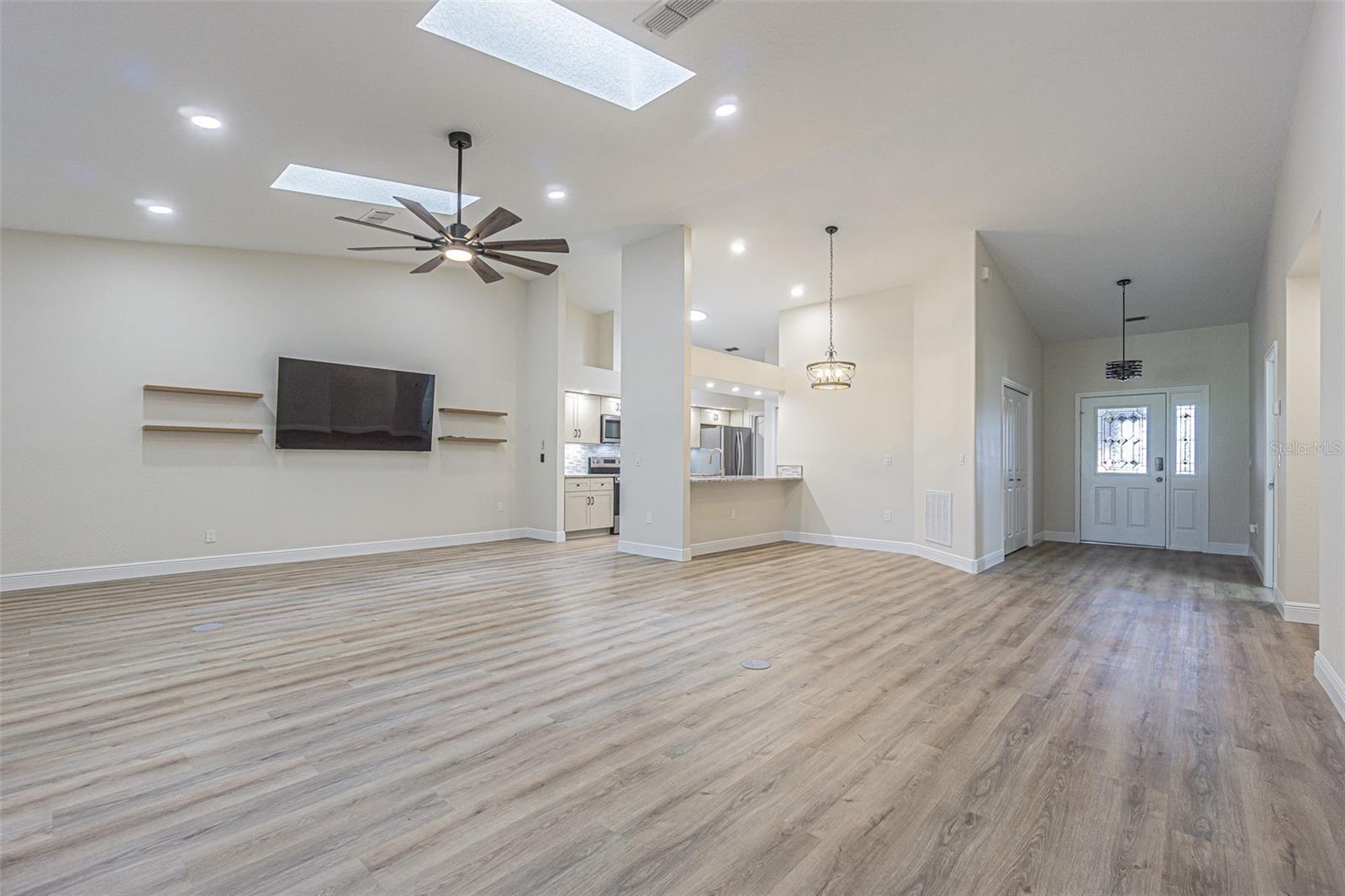 6533 BRENTWOOD DRIVE