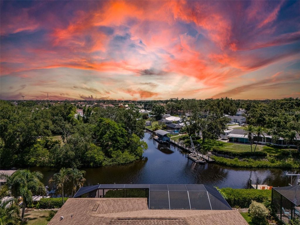 Photo of 111 41st Street NE, Bradenton, FL 34208 (MLS # A4674987)