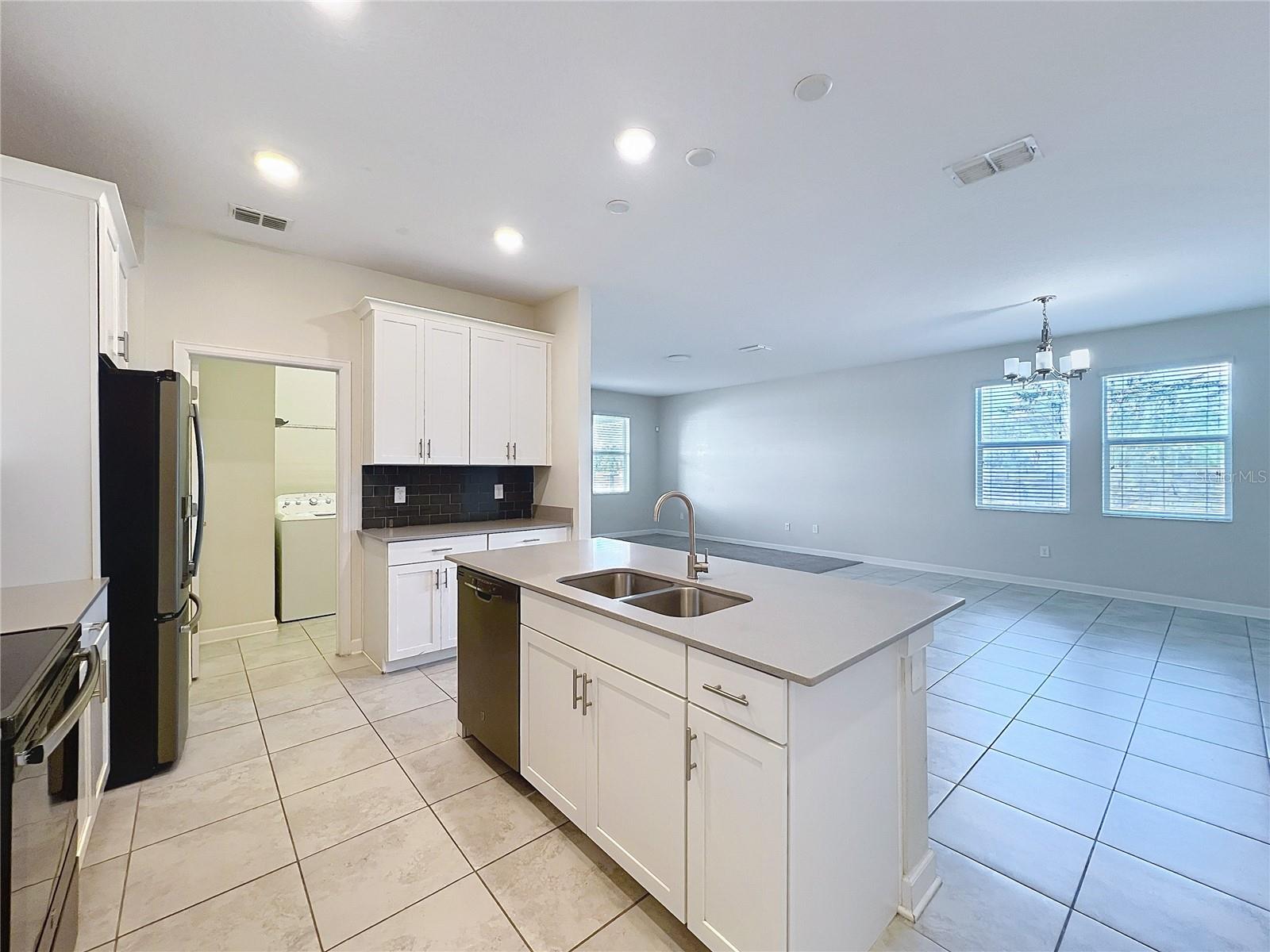 OAKS AT MOSS PARK - Residential