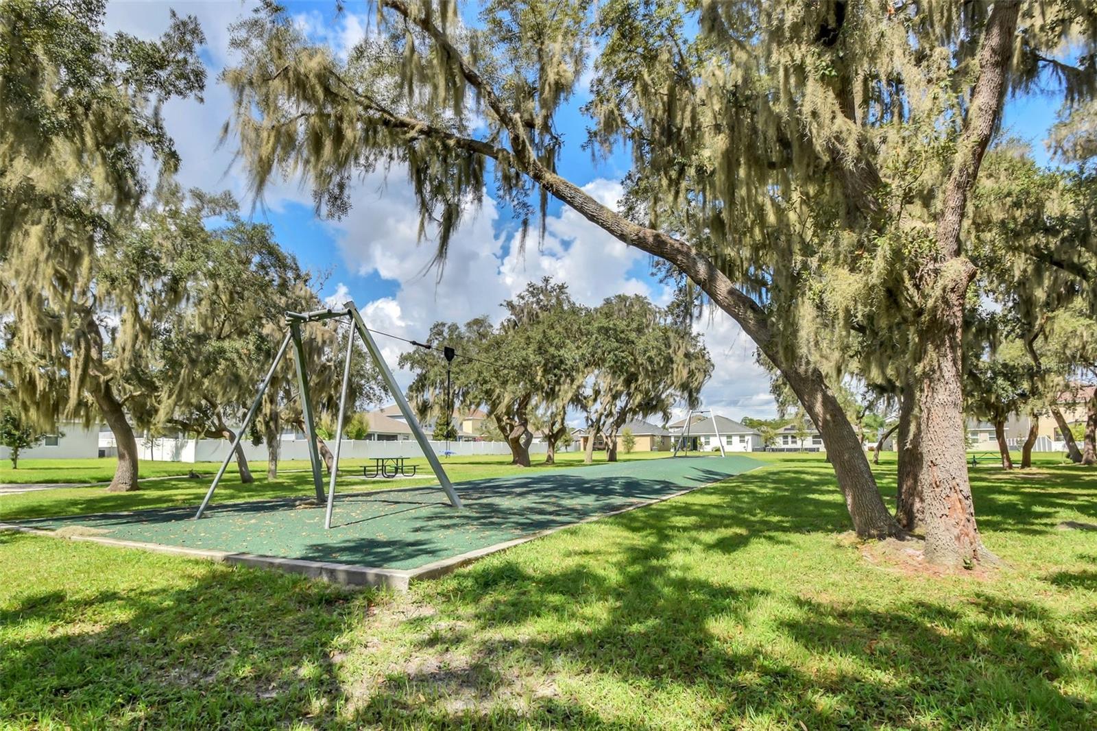 OAKS AT MOSS PARK - Residential