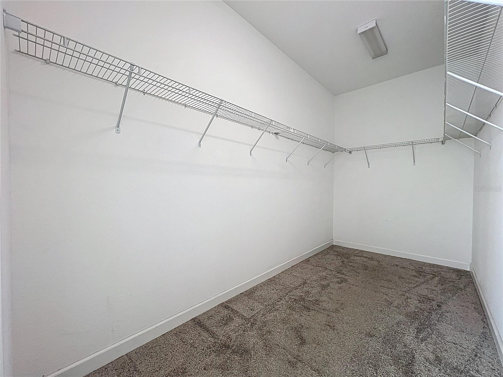 OAKS AT MOSS PARK - Residential