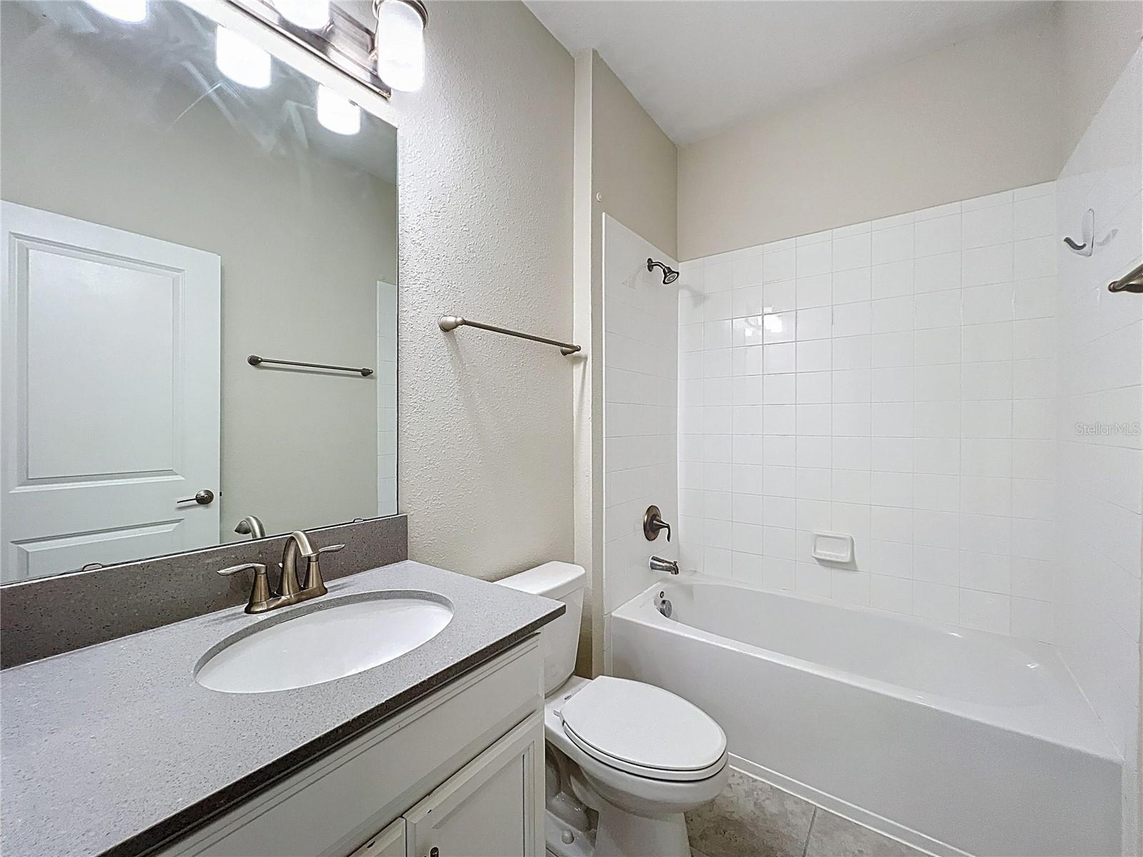 OAKS AT MOSS PARK - Residential