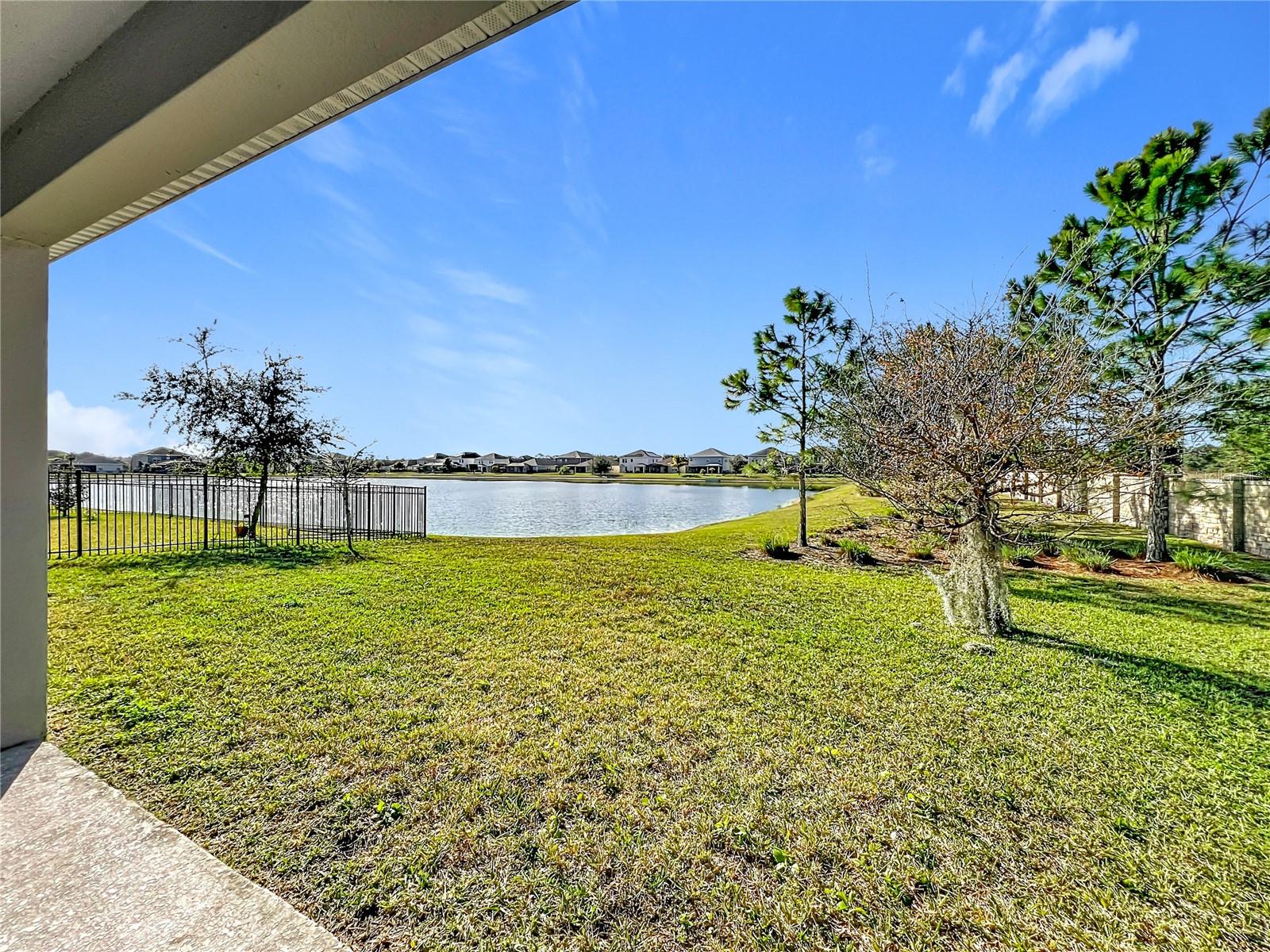 OAKS AT MOSS PARK - Residential