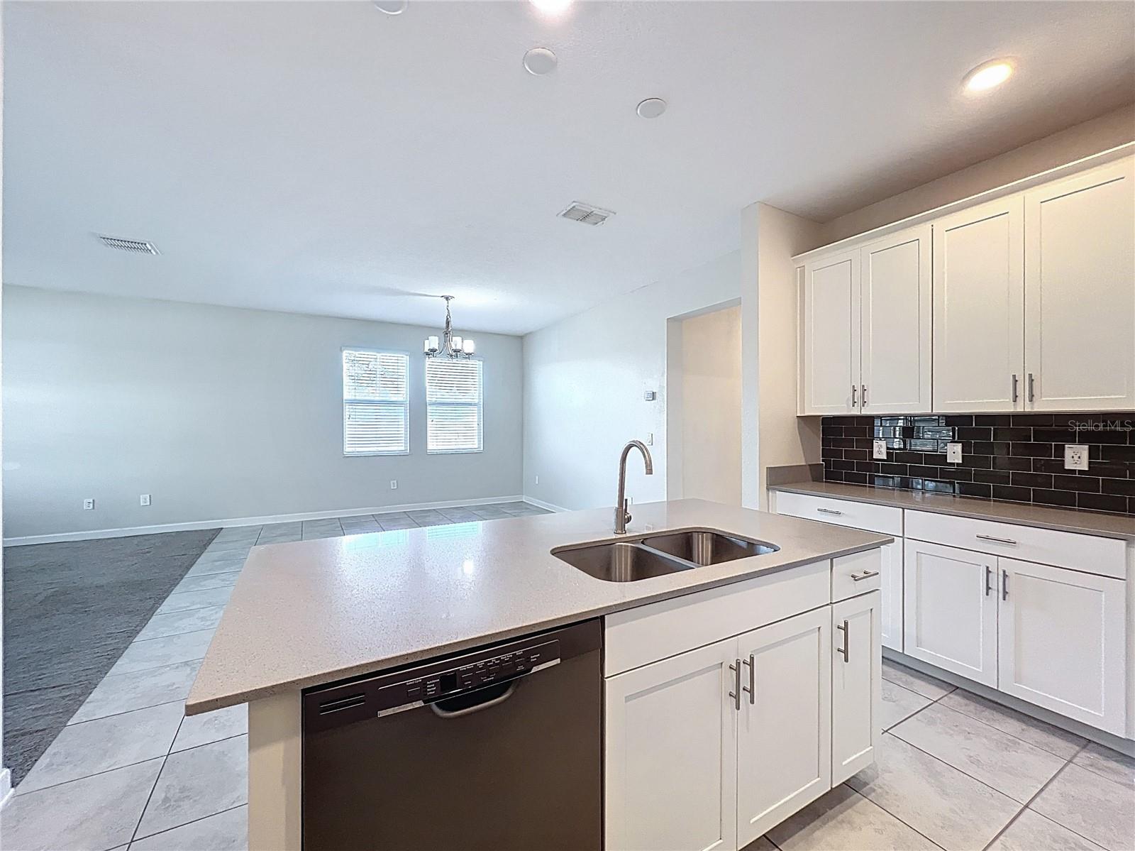 OAKS AT MOSS PARK - Residential