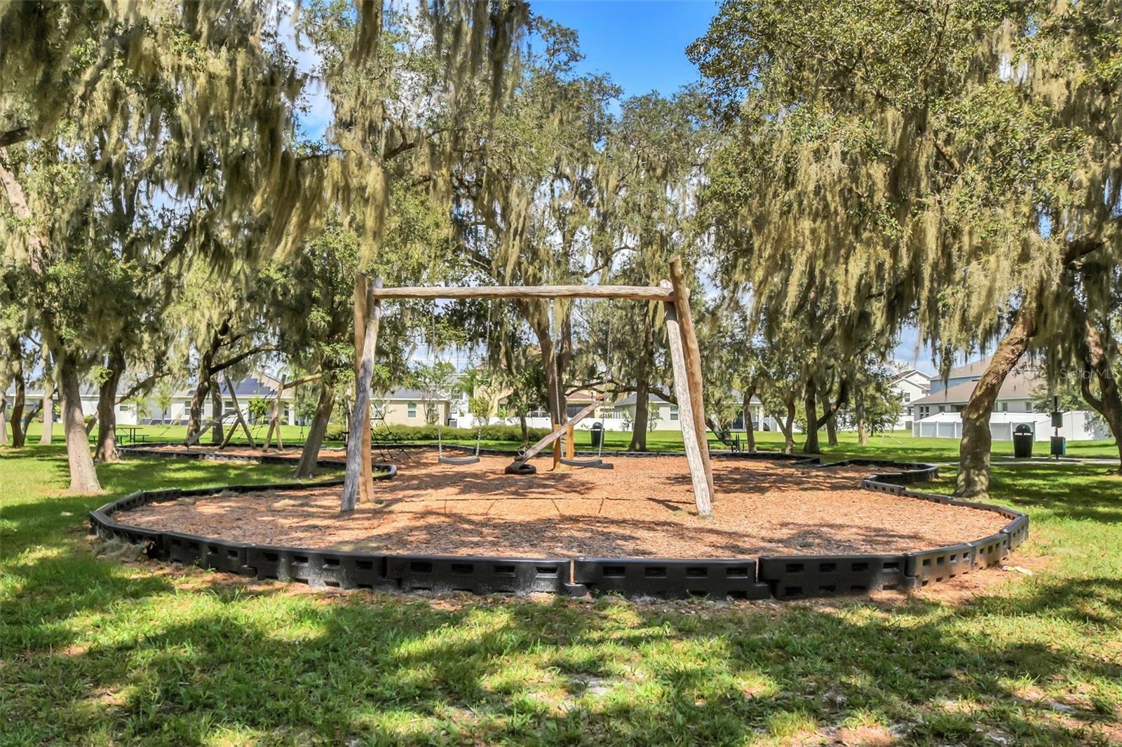 OAKS AT MOSS PARK - Residential