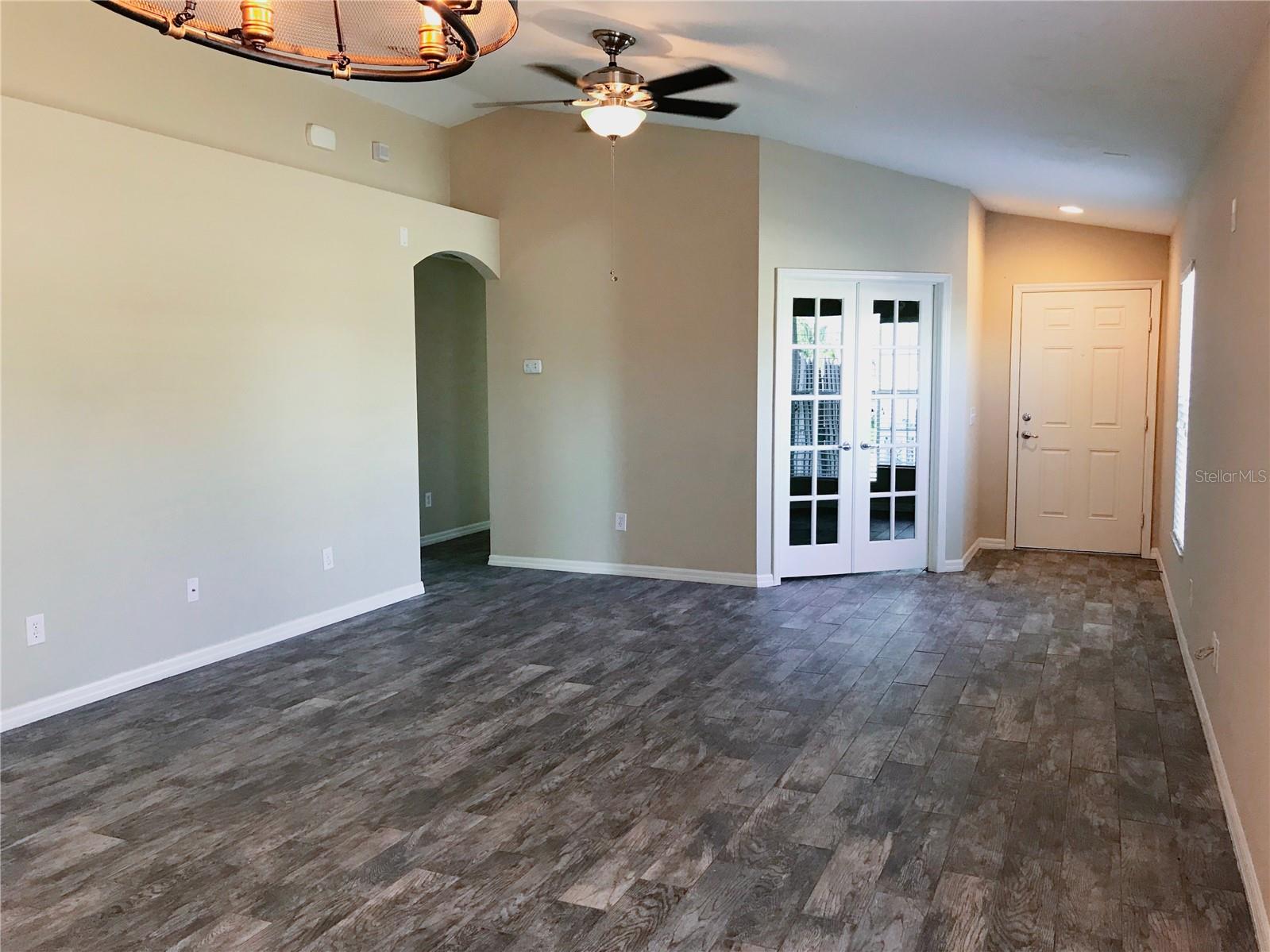 LONE STAR RANCH - Residential Lease