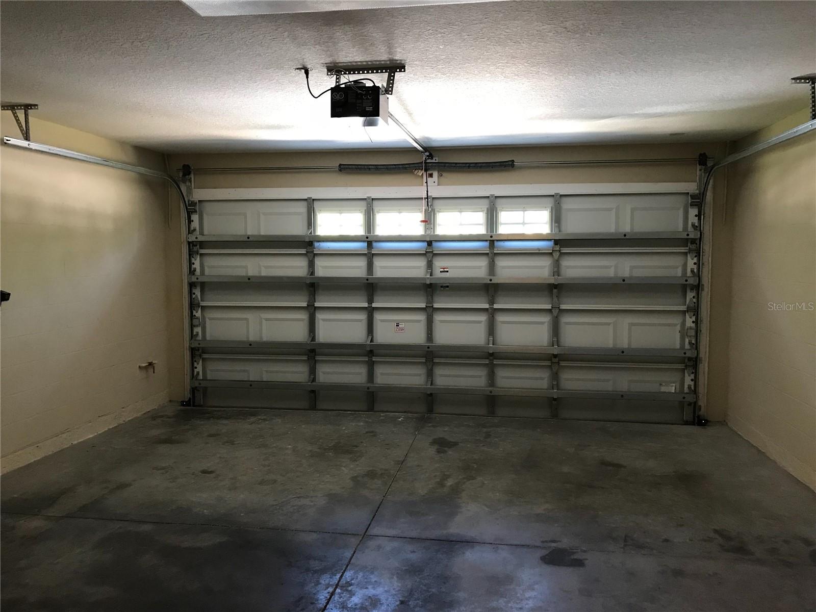 LONE STAR RANCH - Residential Lease