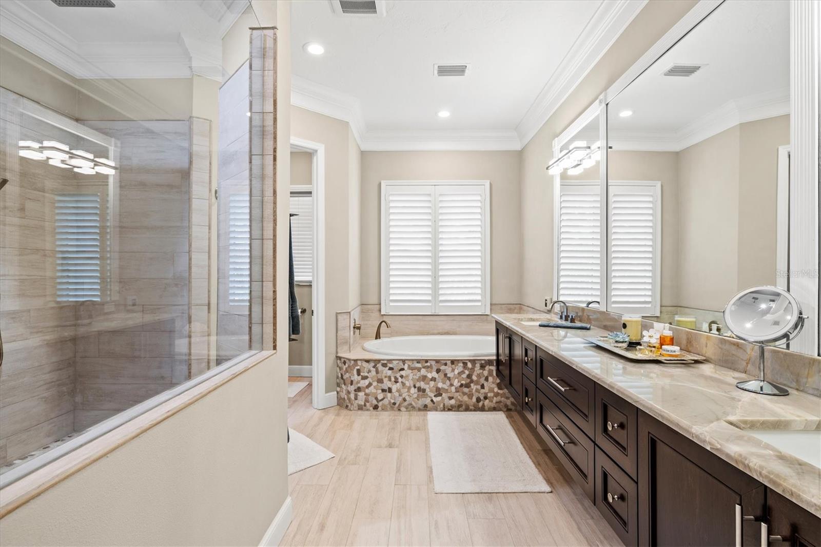 LINKS AT PALM-AIRE - Residential