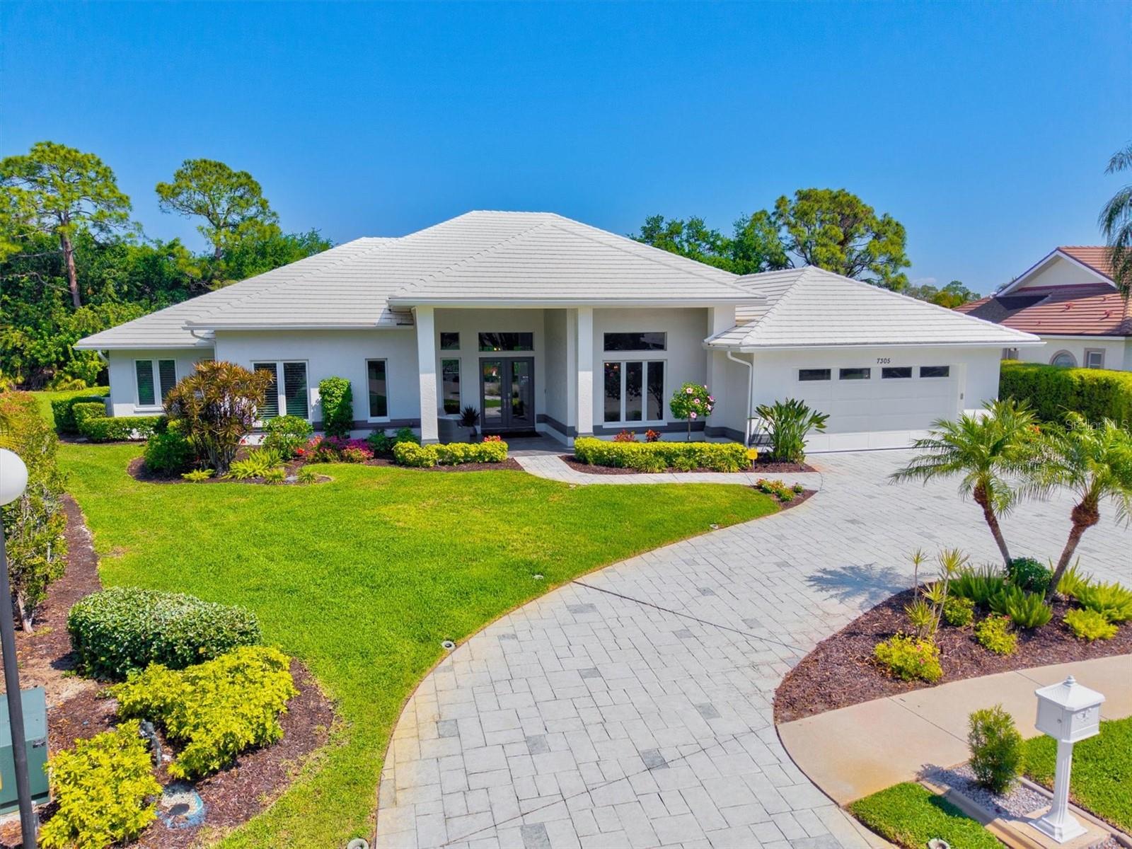 LINKS AT PALM-AIRE - Residential