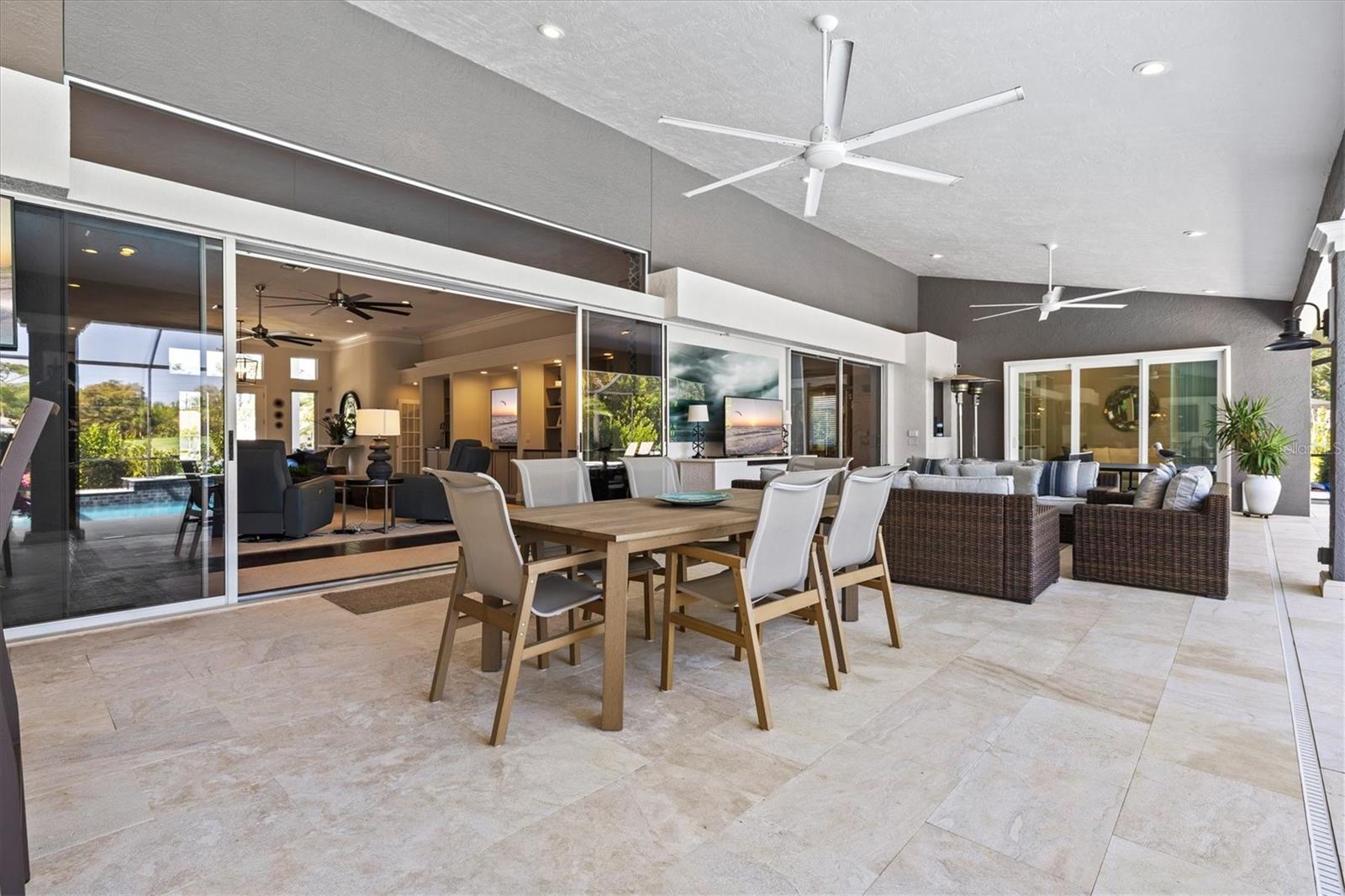 LINKS AT PALM-AIRE - Residential