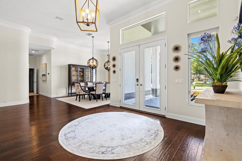 Photo of 7305 Links Court, Sarasota, FL 34243 (MLS # A4686862)