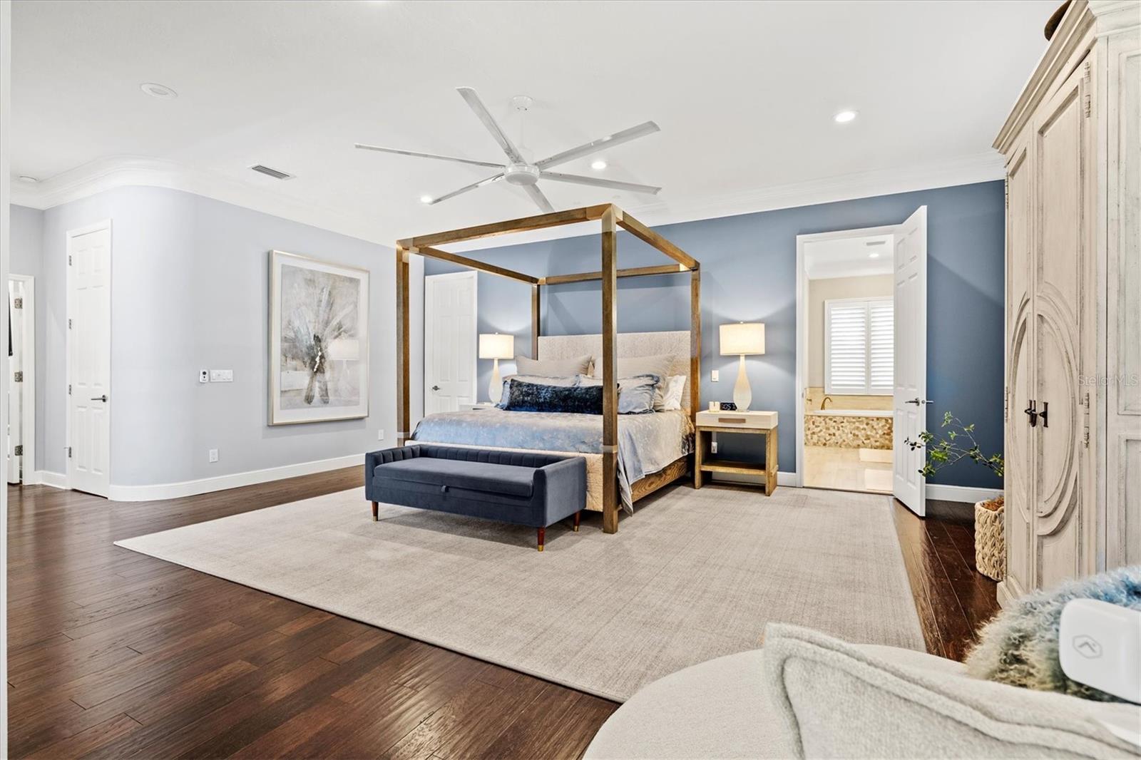 LINKS AT PALM-AIRE - Residential