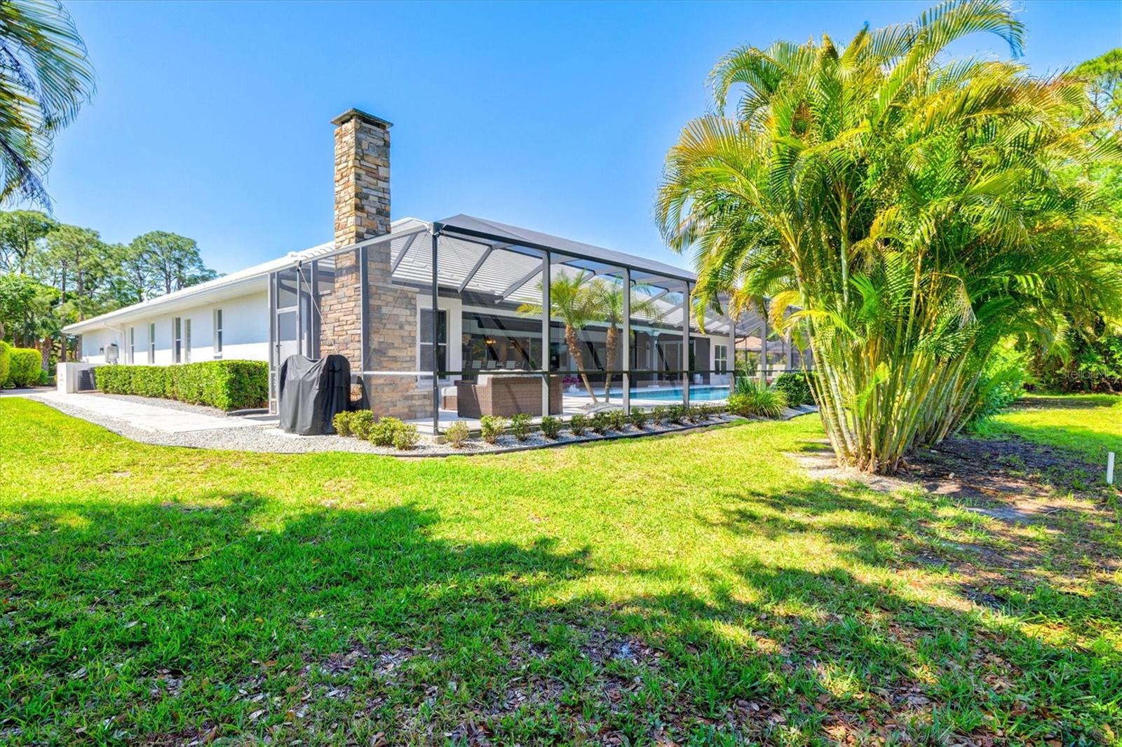 LINKS AT PALM-AIRE - Residential