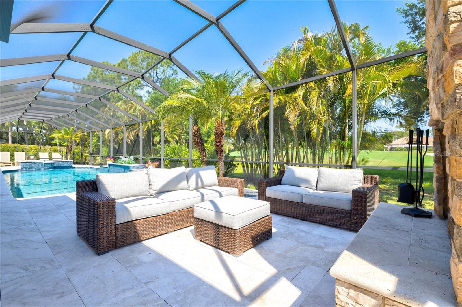 LINKS AT PALM-AIRE - Residential