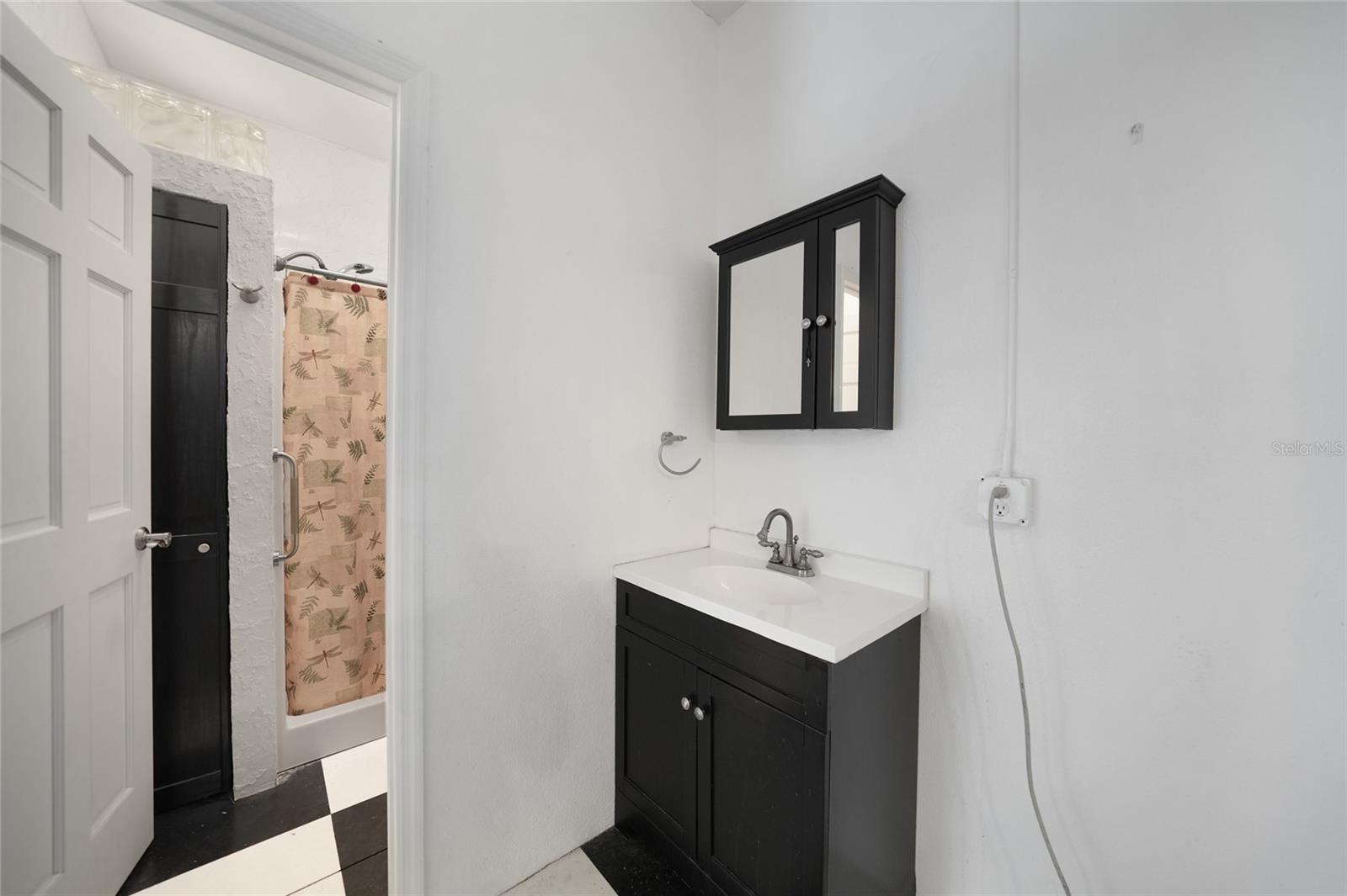 ENGLEWOOD GARDENS - Residential