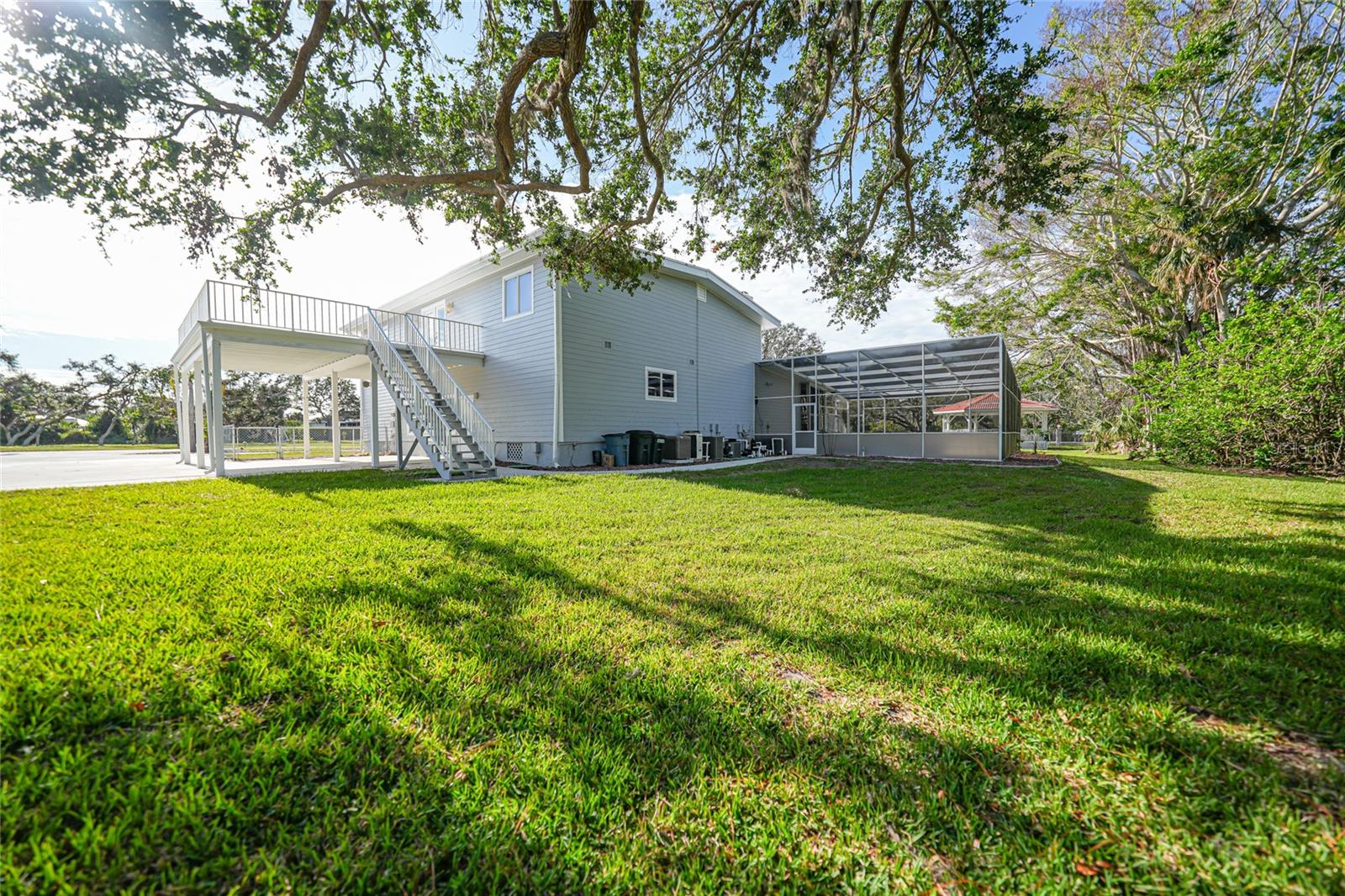 ENGLEWOOD GARDENS - Residential