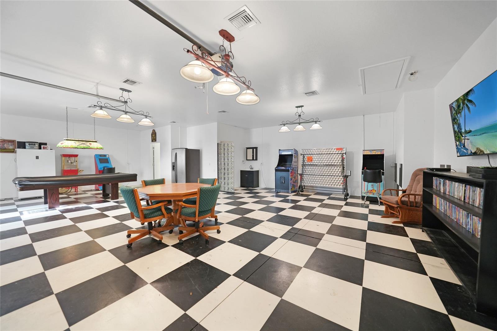 ENGLEWOOD GARDENS - Residential