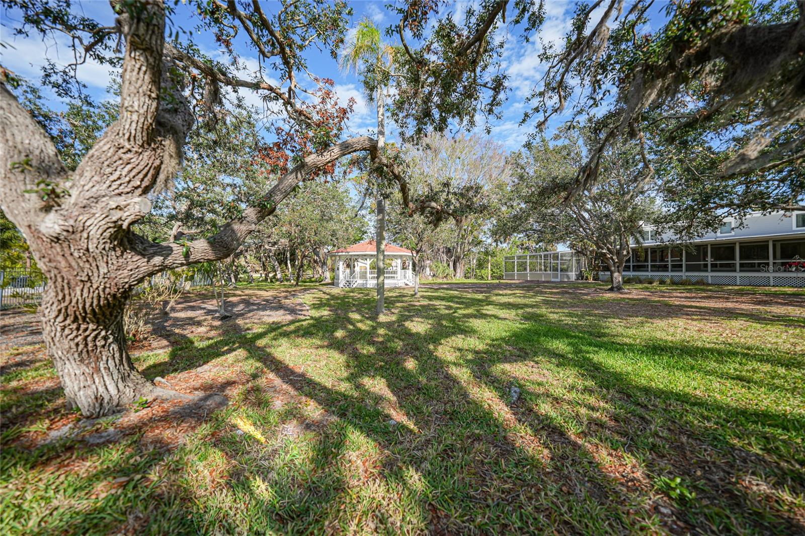ENGLEWOOD GARDENS - Residential