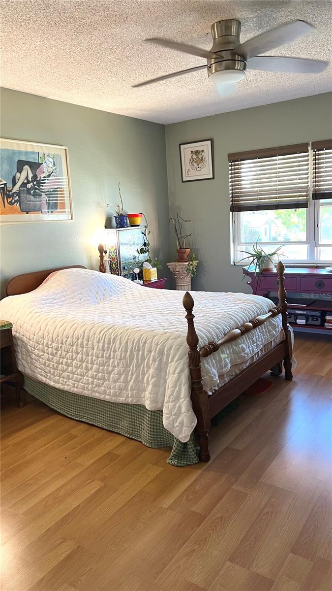 FARRINGTON ARMS CONDO - Residential Lease