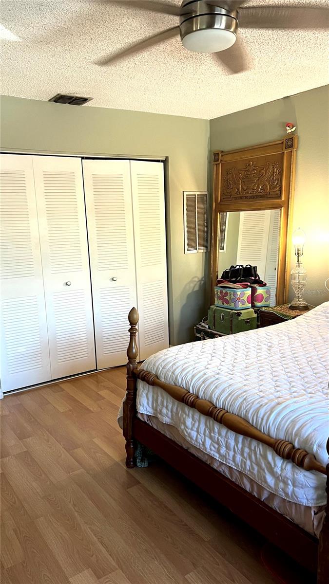 FARRINGTON ARMS CONDO - Residential Lease