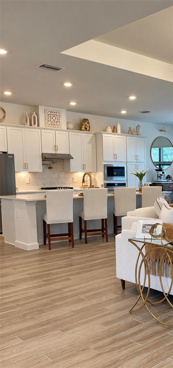 4933 COASTAL DAYS LANE