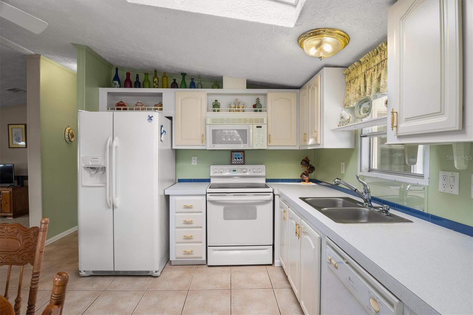 TWIN FOUNTAINS INC A CONDO MHP - Residential