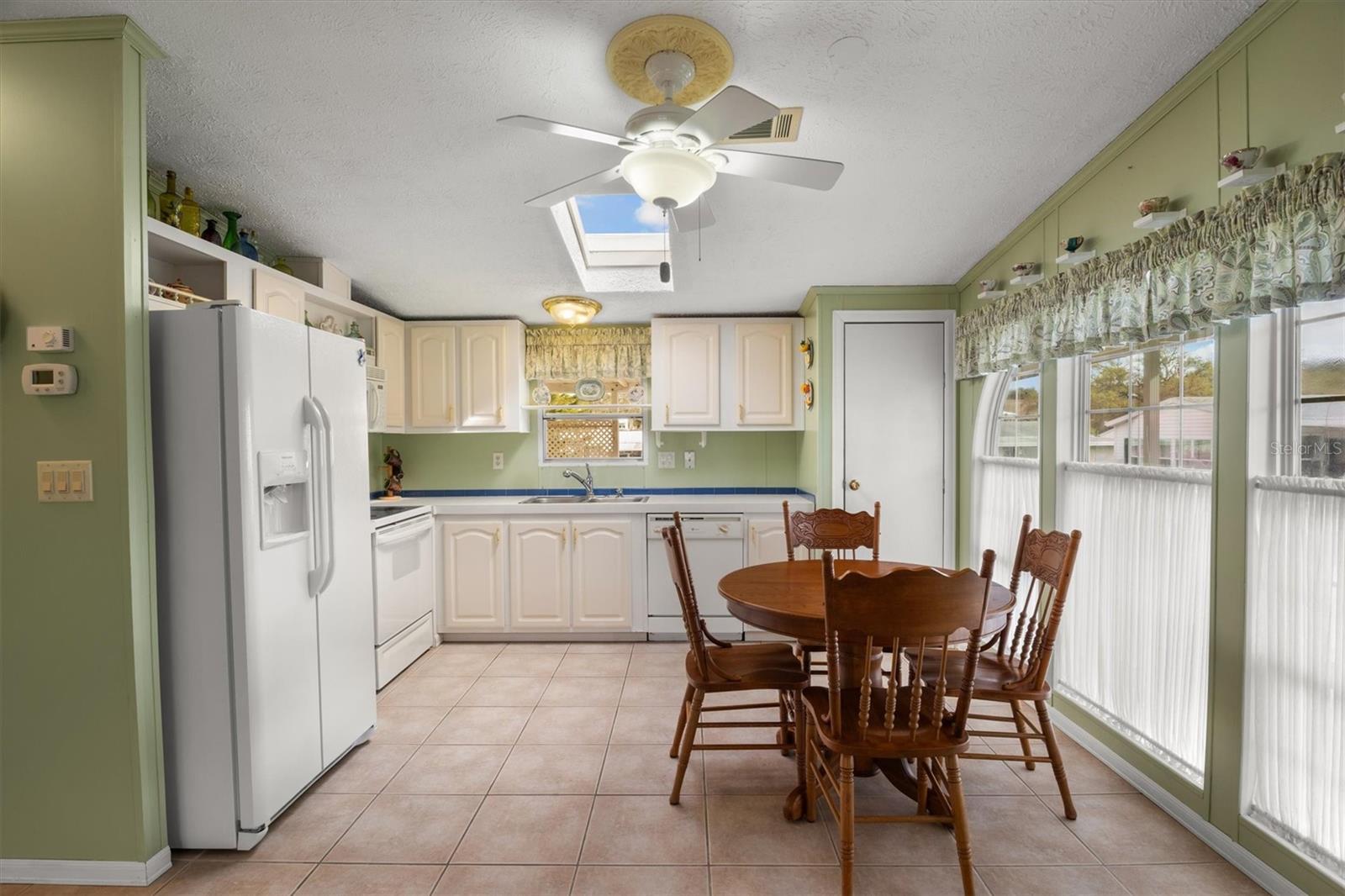 TWIN FOUNTAINS INC A CONDO MHP - Residential