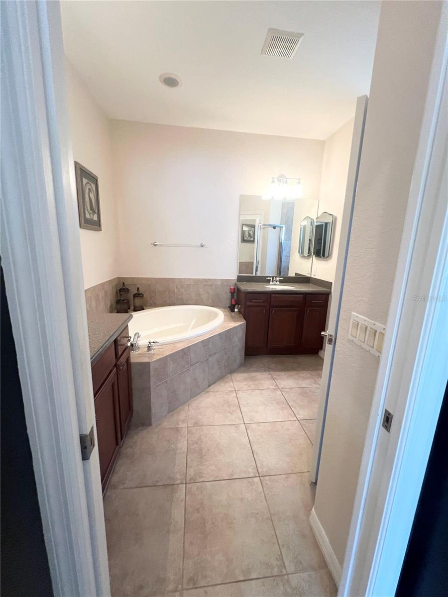 STONEYBROOK AT VENICE - Residential