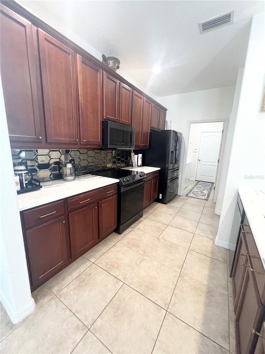 STONEYBROOK AT VENICE - Residential