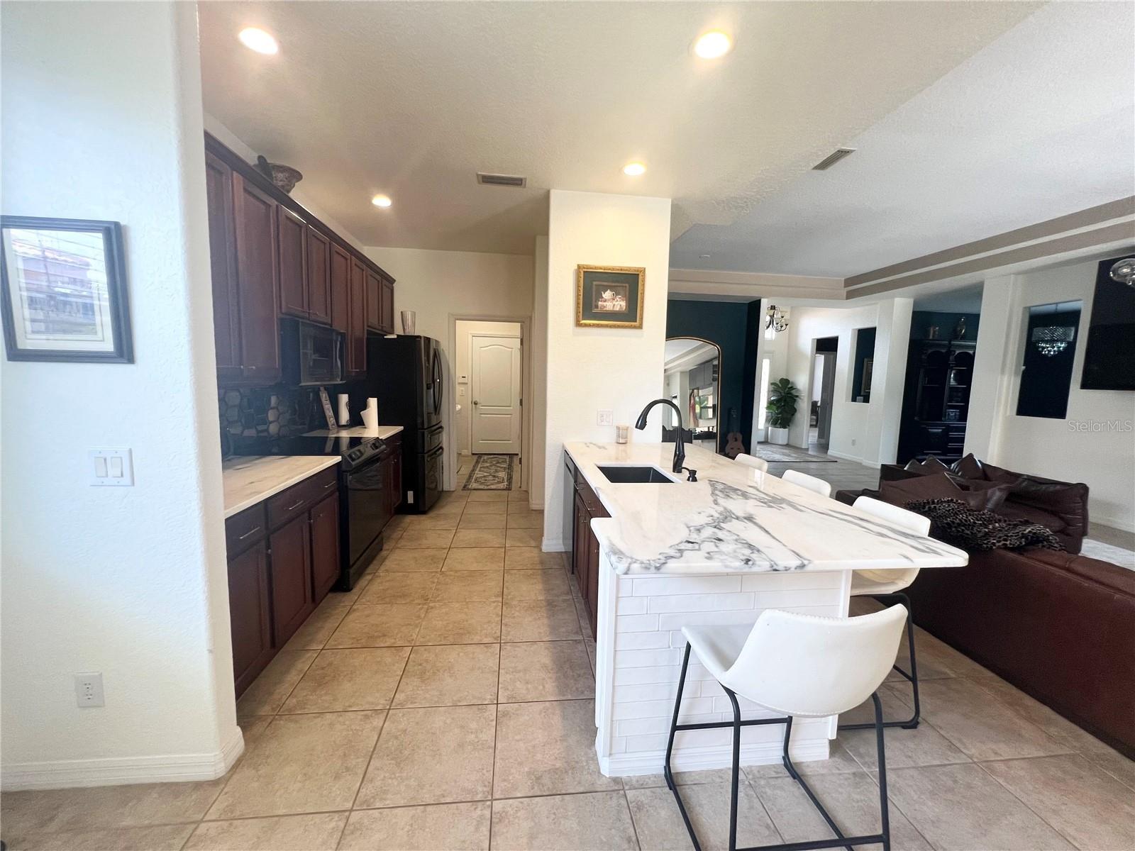 STONEYBROOK AT VENICE - Residential