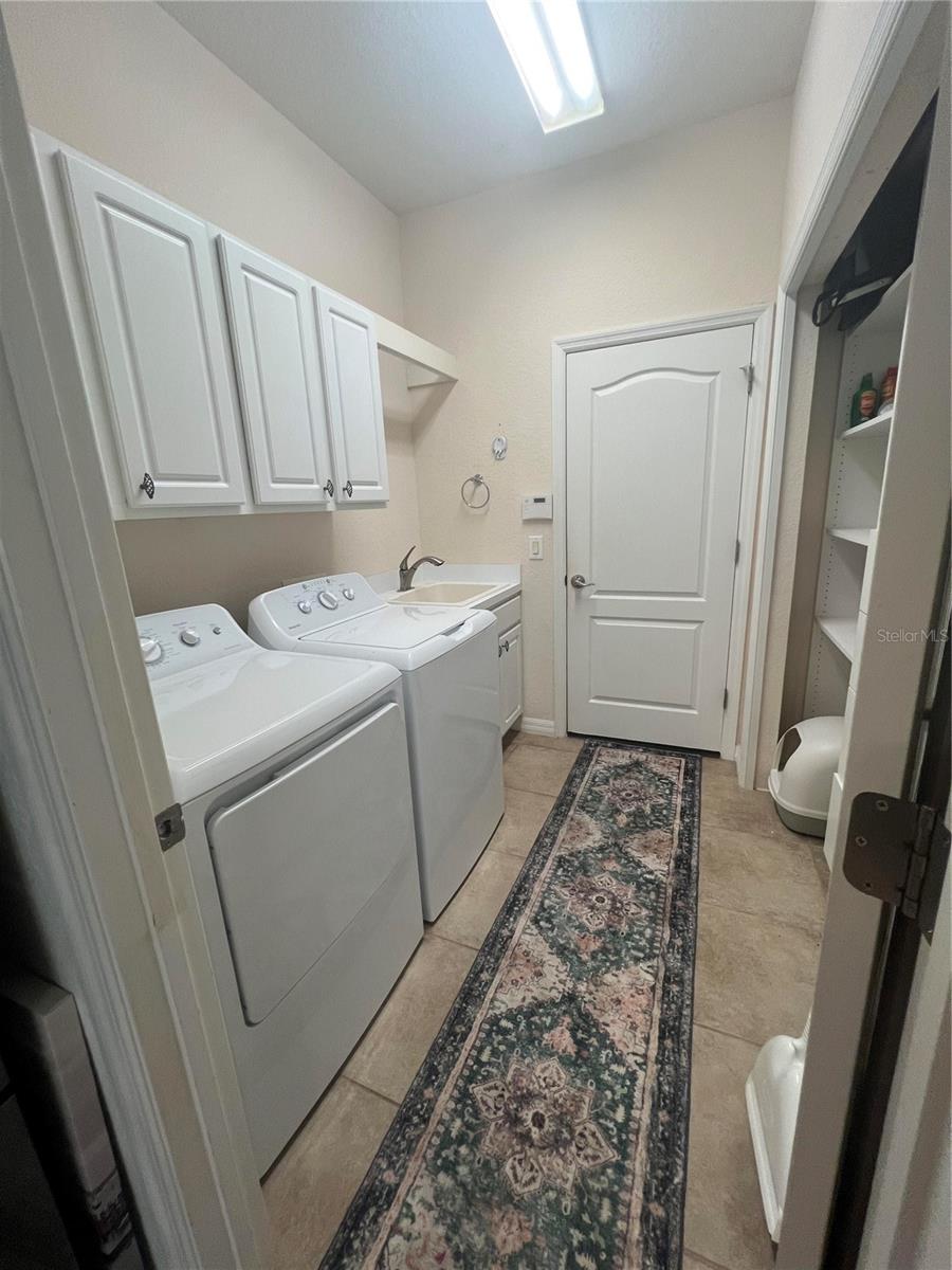STONEYBROOK AT VENICE - Residential