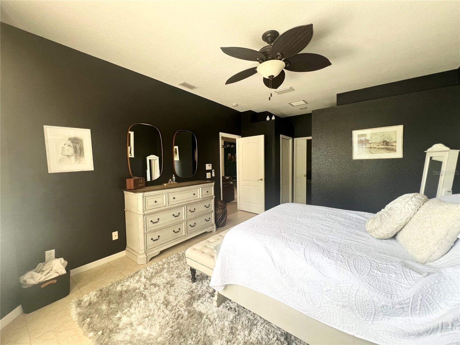 STONEYBROOK AT VENICE - Residential