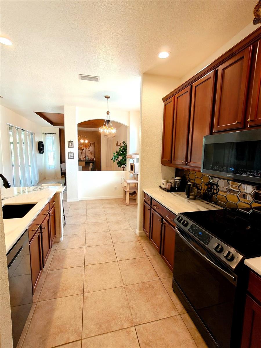 STONEYBROOK AT VENICE - Residential
