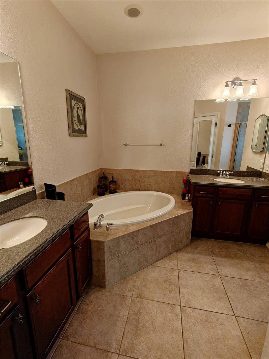 STONEYBROOK AT VENICE - Residential