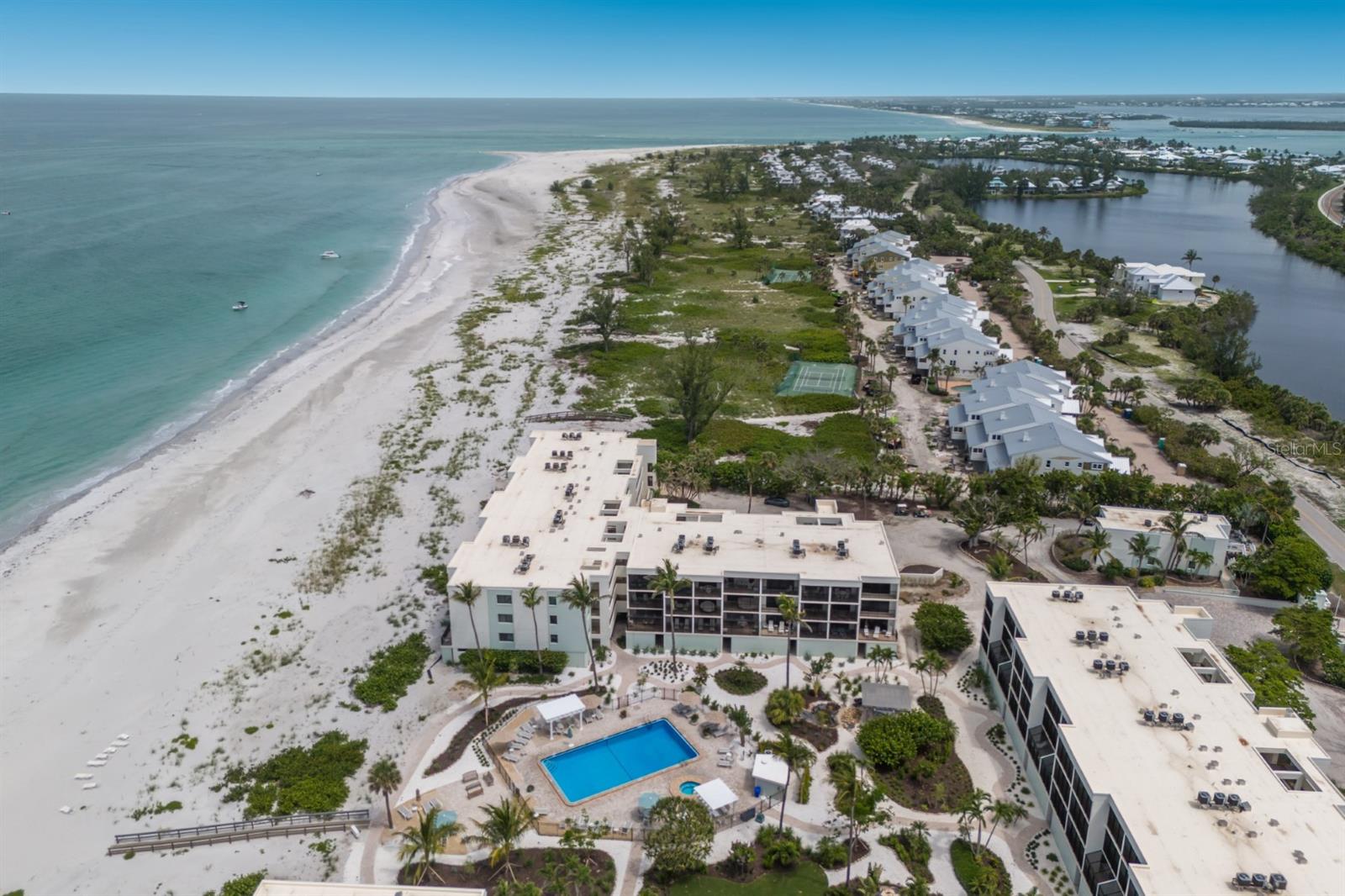 SEA OATS BLDG C - Residential