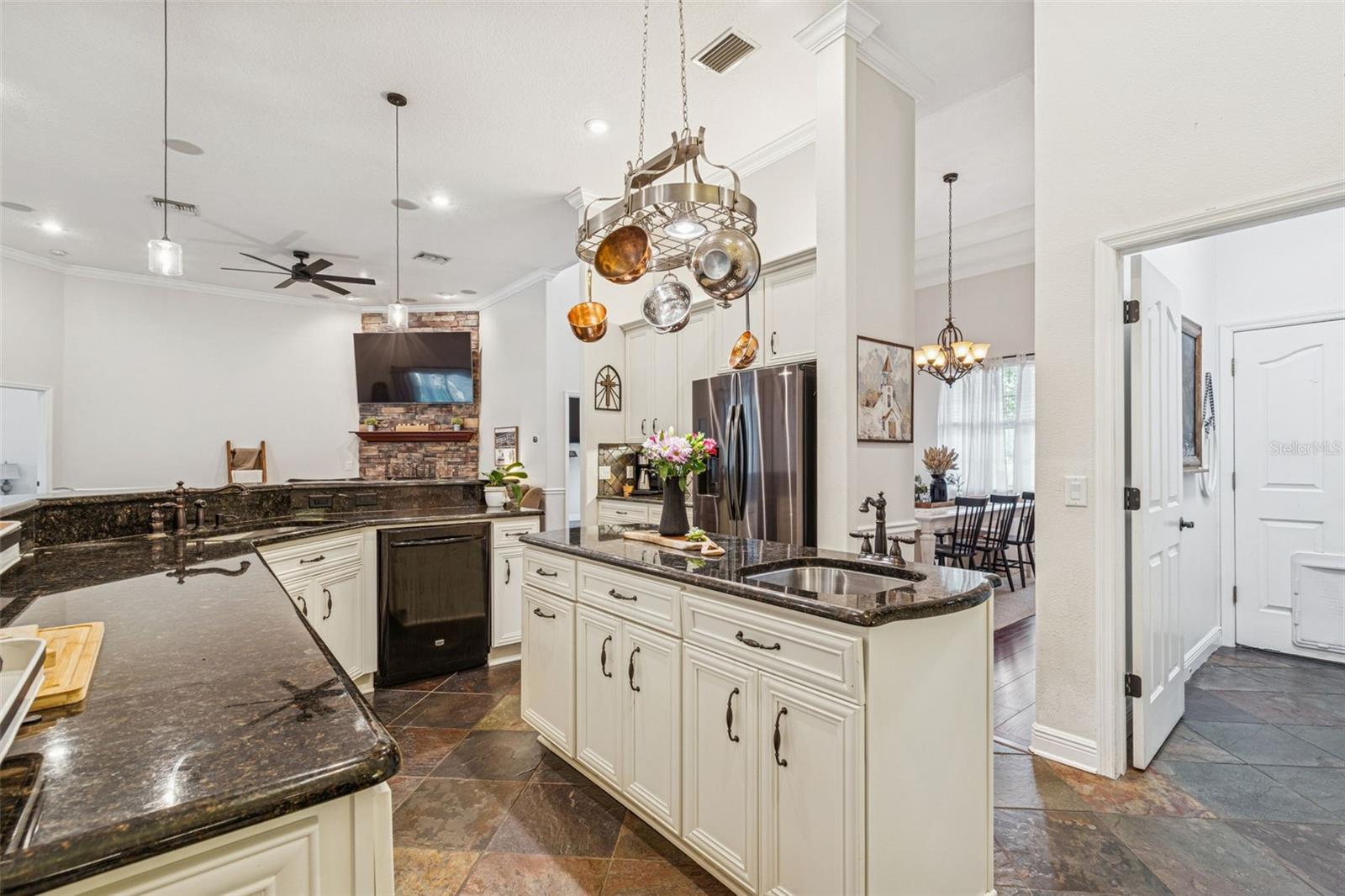 KEY WOODS RANCH - Residential