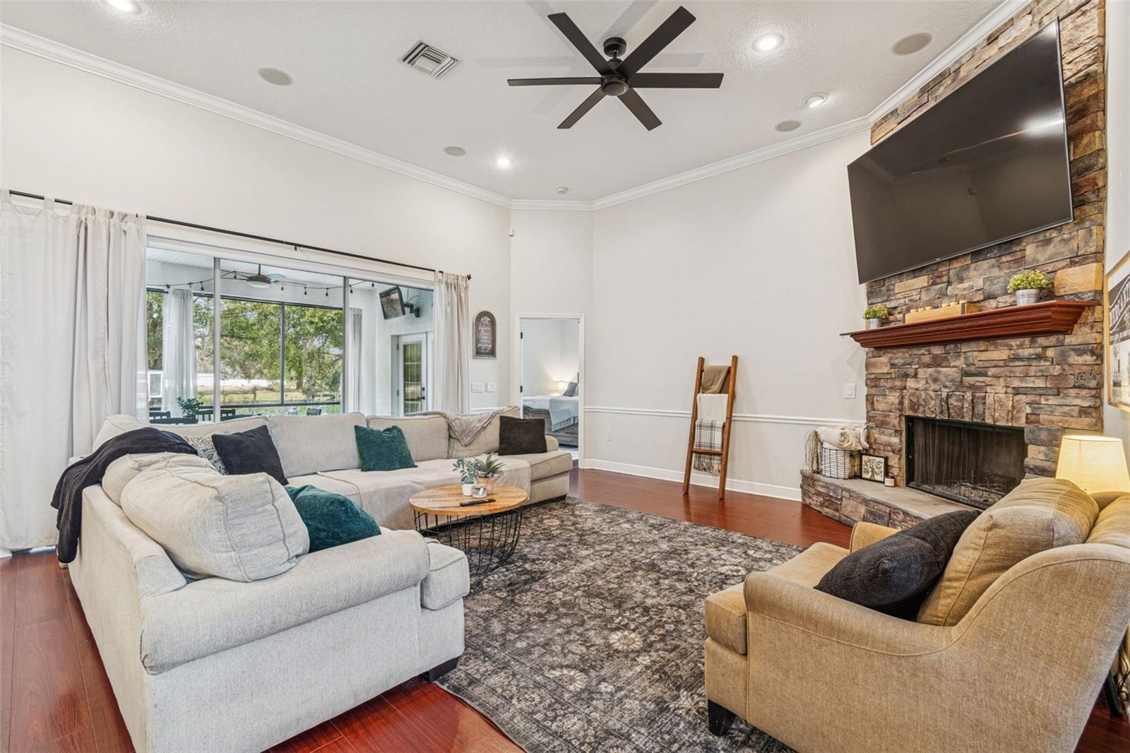 KEY WOODS RANCH - Residential